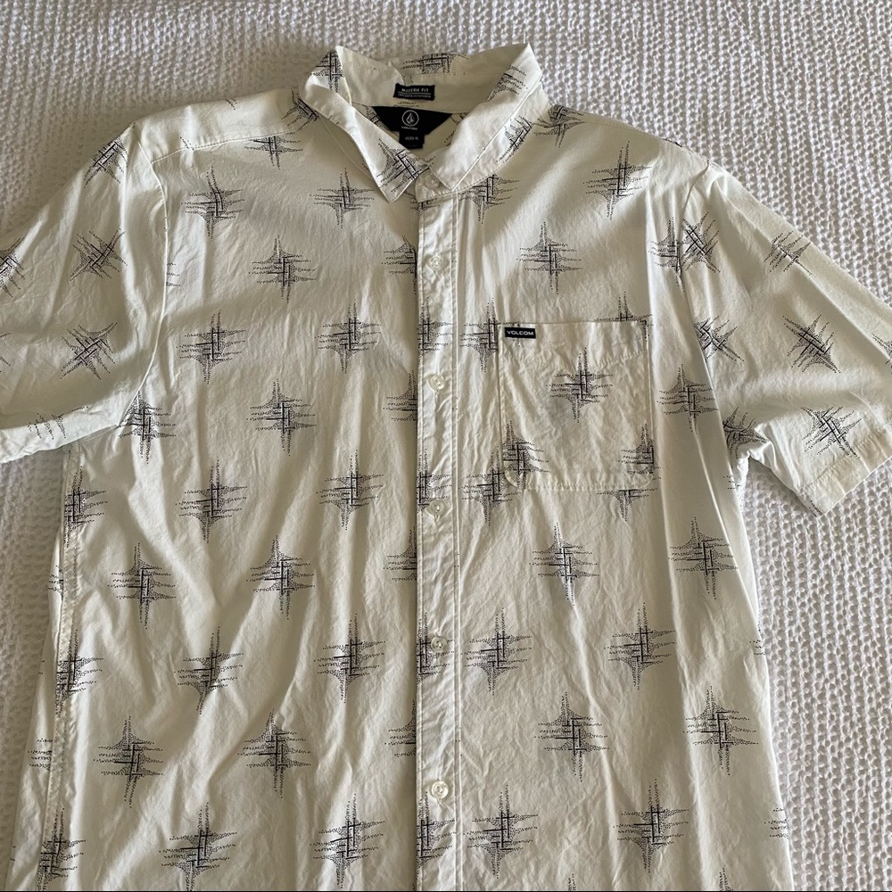 Volcom Button Up